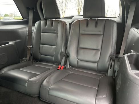 Used 2012 Ford Explorer XLT AWD/4WD image 25