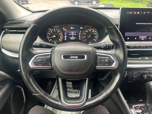 Used 2022 Jeep Compass Latitude AWD/4WD image 21