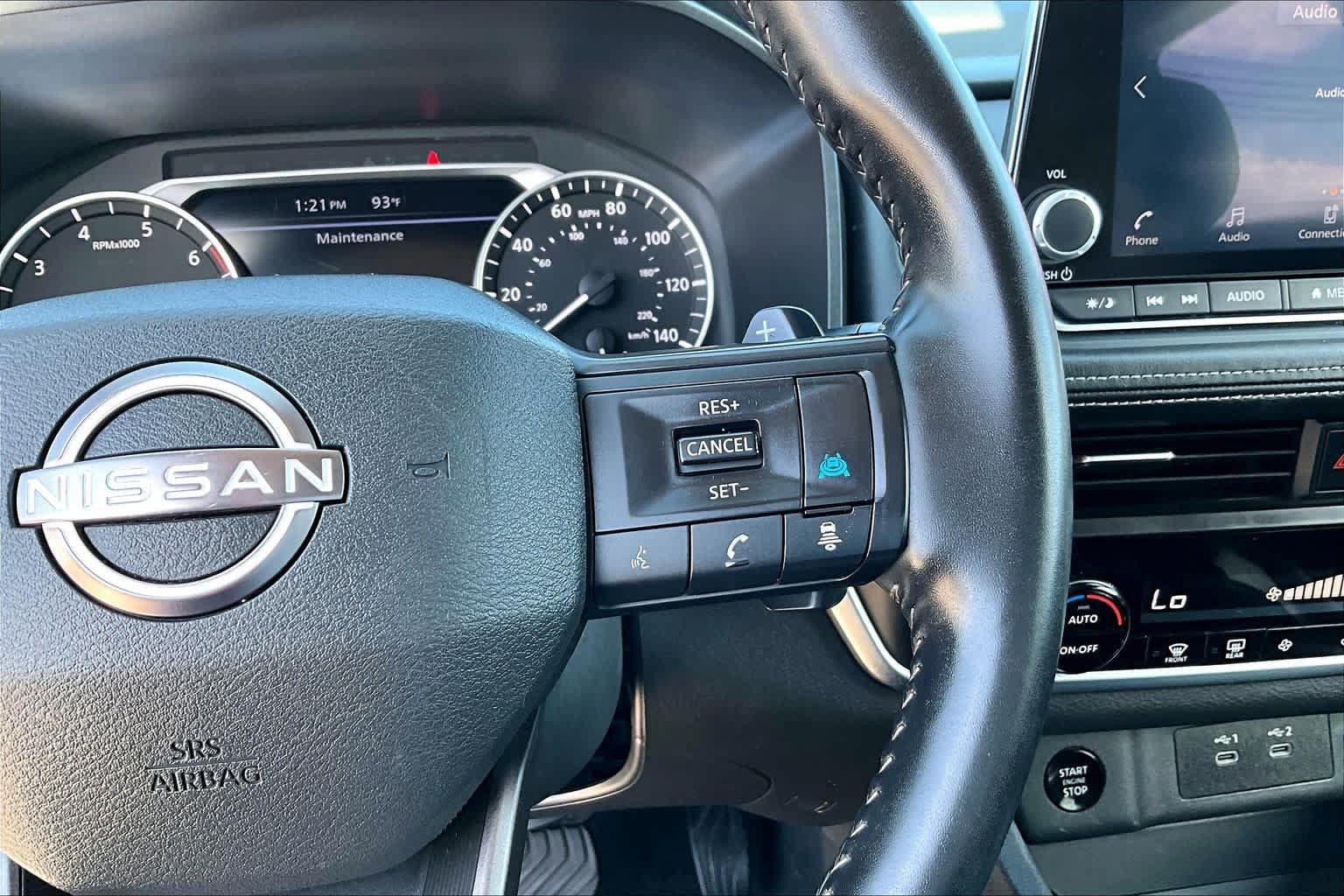 Used 2025 Nissan Rogue SV AWD/4WD image 24