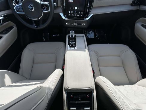 Certified 2025 Volvo XC90 B6 Plus image 14