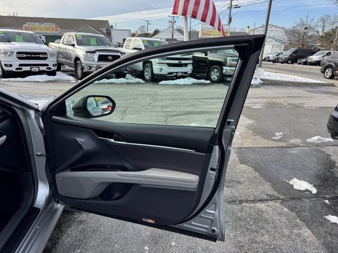 Used 2019 Toyota Camry LE w/ Convenience Package image 36