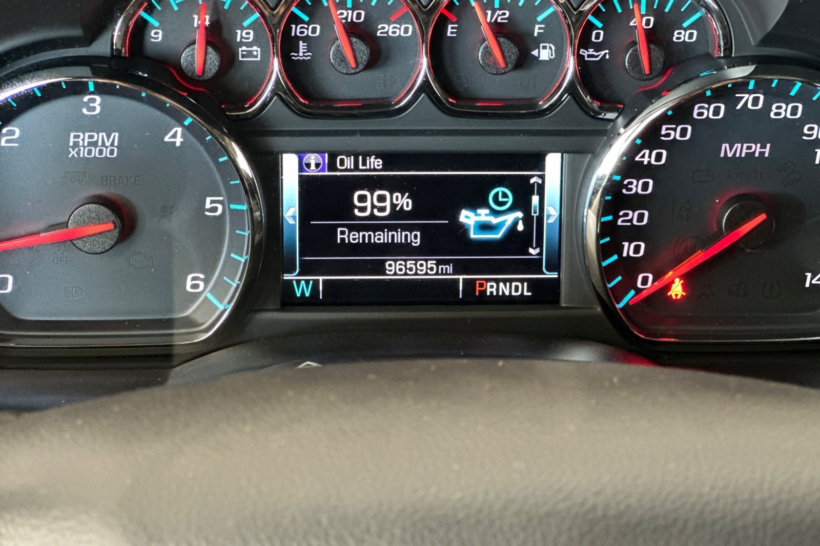 Used 2018 Chevrolet Tahoe LS w/ Enhanced Driver Alert Package RWD image 24
