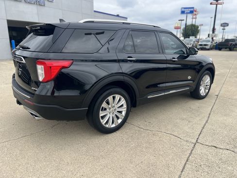 Used 2023 Ford Explorer King Ranch w/ Technology Package AWD/4WD image 6