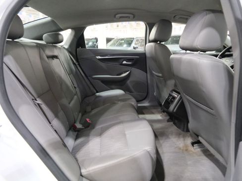 Used 2015 Chevrolet Impala LT w/ Convenience Package FWD image 21