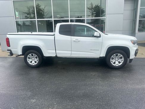 Used 2022 Chevrolet Colorado LT w/ Fleet Safety Package RWD image 2