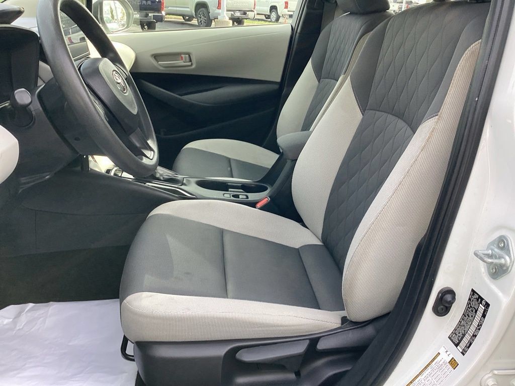 Used 2023 Toyota Corolla LE FWD image 10