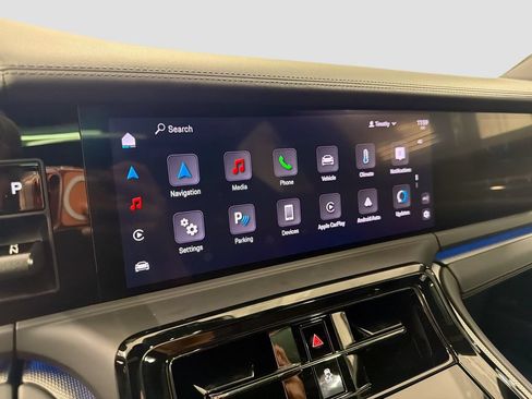 Certified 2025 Porsche Panamera 4 AWD/4WD image 16