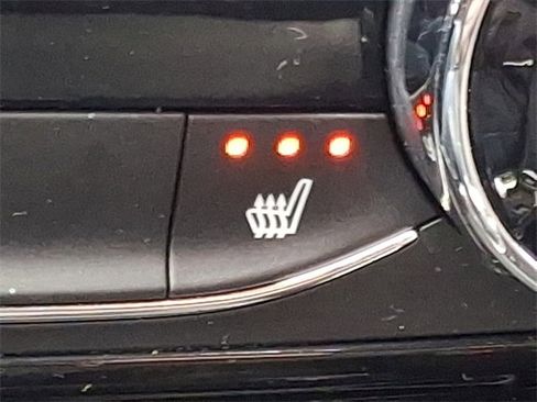 Used 2025 Chevrolet Trax LT w/ Driver Confidence Package image 24