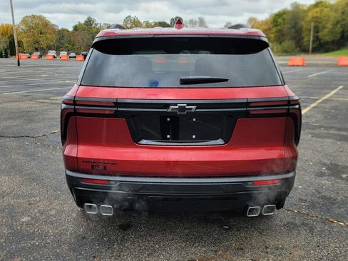 New 2026 Chevrolet Traverse LT w/ Midnight/Sport Edition image 9