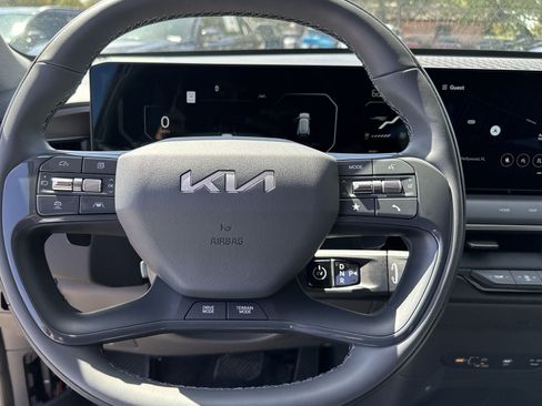 New 2026 Kia EV9 Wind image 13