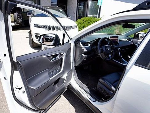 Used 2024 Toyota RAV4 XLE Premium FWD image 37