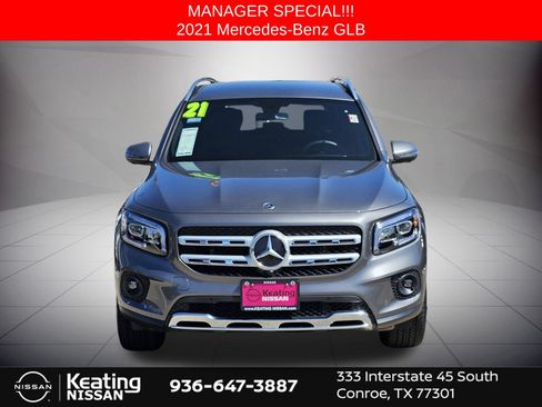 Used 2021 Mercedes-Benz GLB 250 w/ Premium Package image 2