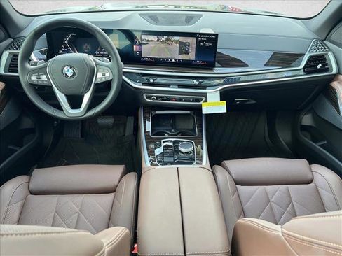 Used 2025 BMW X5 sDrive40i w/ Parking Assistance Package image 19