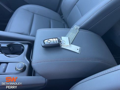 New 2026 Ford Explorer Active w/ Active Comfort Package image 24