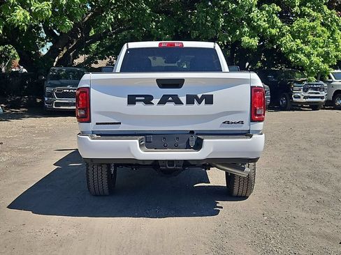 New 2026 RAM 2500 Big Horn AWD/4WD image 6