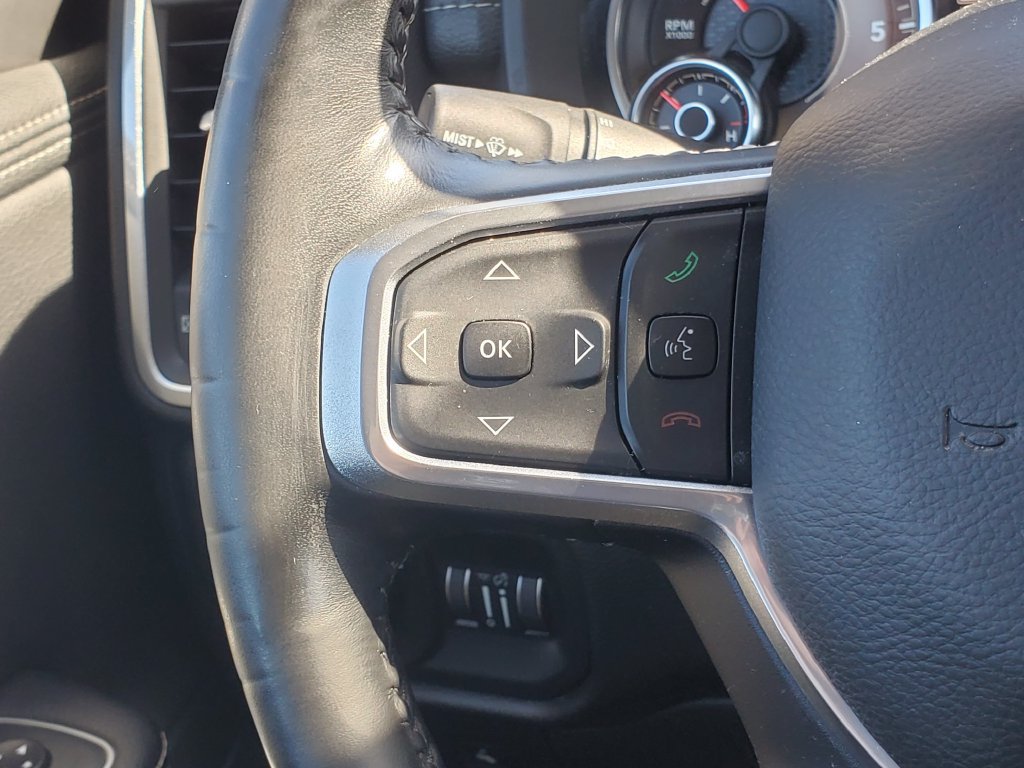 Used 2020 RAM 1500 Laramie AWD/4WD image 11