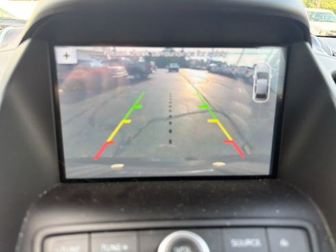 Used 2017 Ford Escape SE w/ Equipment Group 201A AWD/4WD image 13