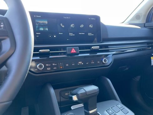 New 2026 Kia Sportage EX w/ EX Panorama Roof Package FWD image 13