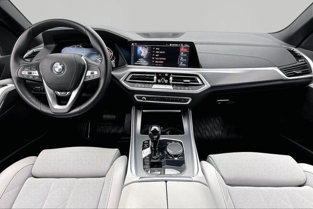 Used 2023 BMW X5 xDrive40i AWD/4WD image 16