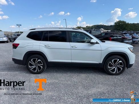Used 2023 Volkswagen Atlas SEL AWD/4WD image 6