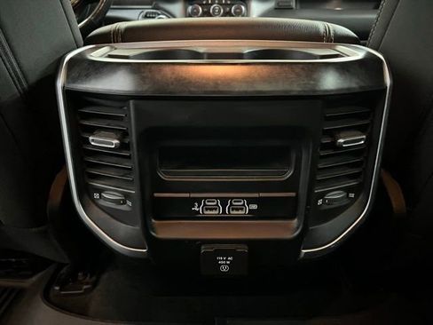 Used 2019 RAM 1500 Big Horn image 18
