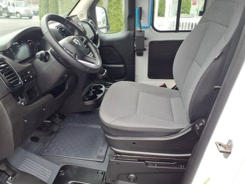 Used 2024 RAM ProMaster 3500 w/ Delivery Van Package FWD image 9
