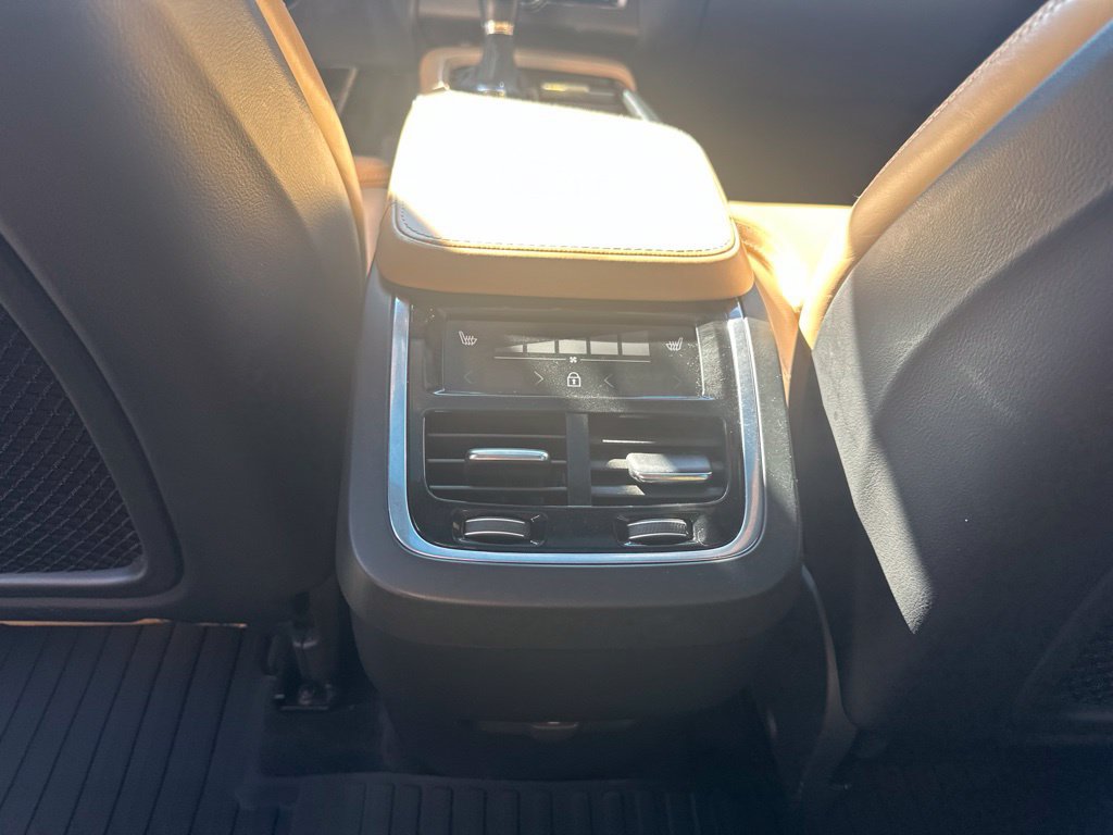 Used 2021 Volvo XC90 T6 Inscription AWD/4WD image 35