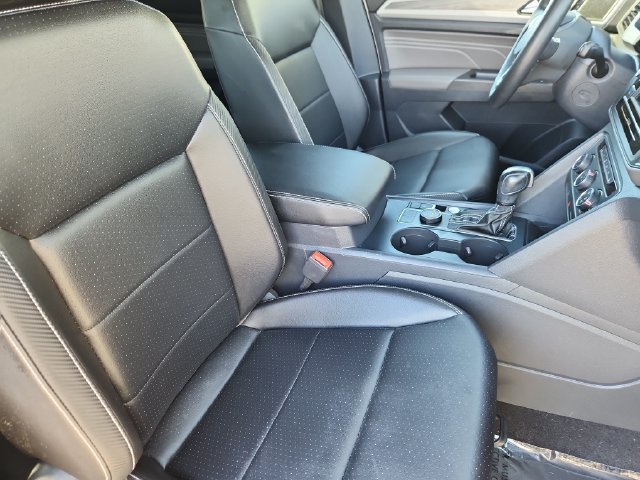 Used 2023 Volkswagen Atlas Cross Sport SE AWD/4WD image 12