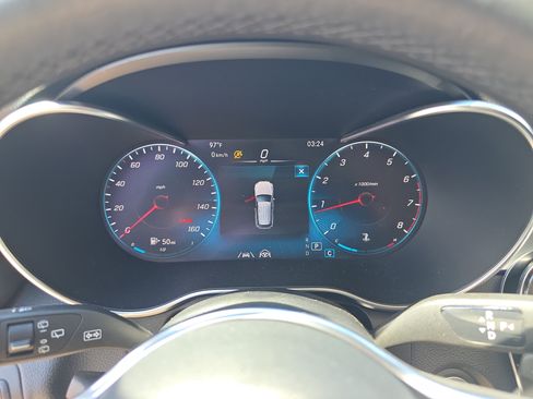 Used 2020 Mercedes-Benz GLC 300 4MATIC image 33