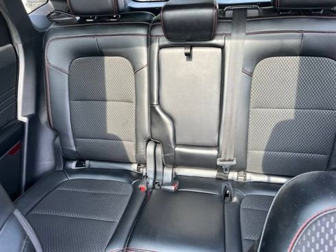 Used 2024 Ford Escape ST-Line w/ Tech Pack #1 FWD image 32