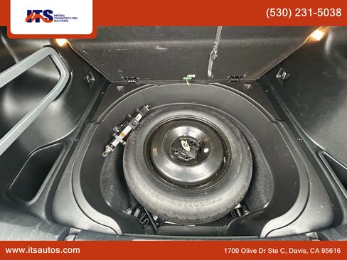 Used 2017 Jeep Cherokee Limited w/ Luxury Group image 32