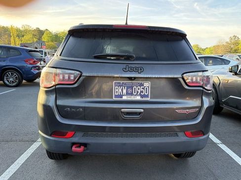 Used 2019 Jeep Compass Trailhawk image 5