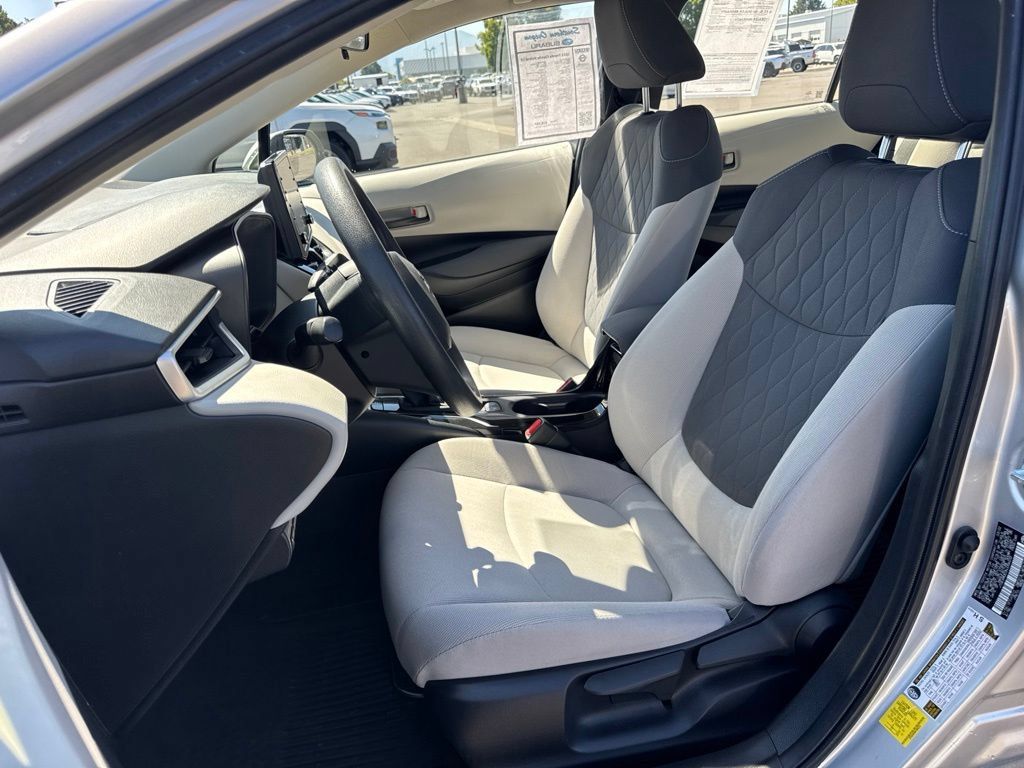 Used 2022 Toyota Corolla LE FWD image 10