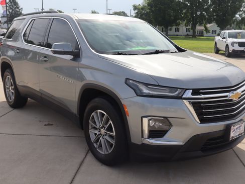 Used 2023 Chevrolet Traverse LT AWD/4WD image 4