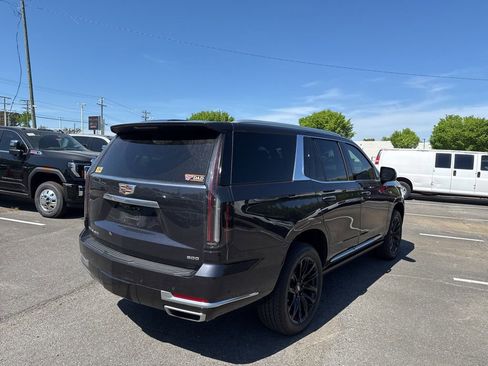 Certified 2025 Cadillac Escalade Premium Luxury w/ LPO, Floor Liner Package image 7