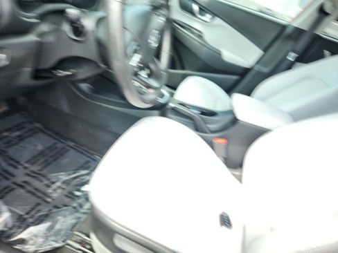 Used 2022 Hyundai Kona SEL w/ Convenience Package AWD/4WD image 11