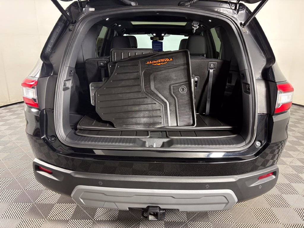 Used 2025 Honda Pilot TrailSport image 33