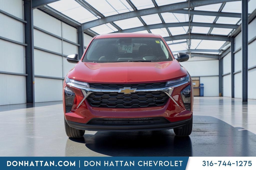 New 2026 Chevrolet Trax LS FWD image 21