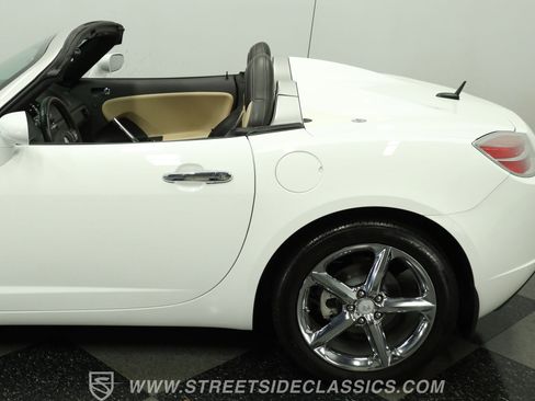 Used 2009 Saturn Sky Red Line image 24