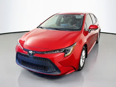 Used 2021 Toyota Corolla LE w/ LE Convenience Package image 4