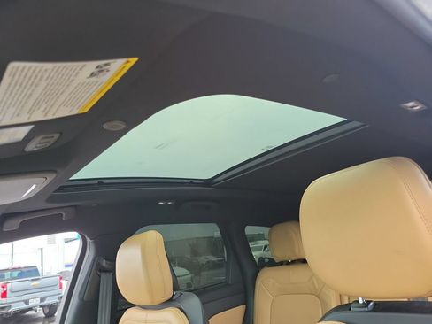 Used 2020 Lincoln Corsair Reserve FWD image 19