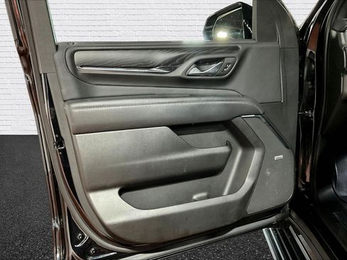 Used 2023 GMC Yukon XL Denali AWD/4WD image 20