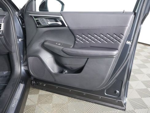 New 2025 Mitsubishi Outlander SEL Black Edition image 29