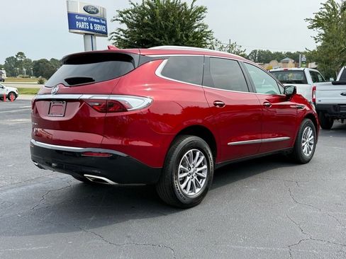 Used 2024 Buick Enclave Premium image 4