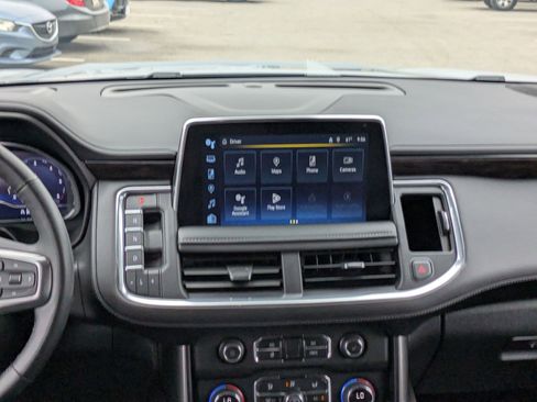 Certified 2024 Chevrolet Suburban Z71 w/ Luxury Package image 16