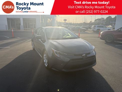 Used 2026 Toyota Corolla LE image 1