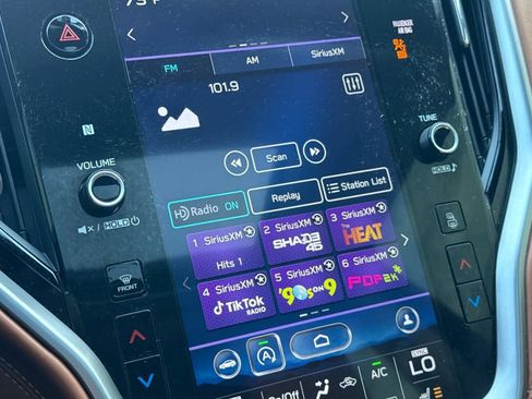 Used 2021 Subaru Legacy Touring XT w/ Popular Package #3 image 19