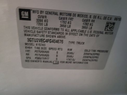 Used 2015 GMC Sierra 1500 SLT w/ SLT Crew Cab Value Package image 33