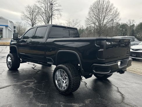 Used 2024 Chevrolet Silverado 2500 High Country w/ Midnight Edition image 7