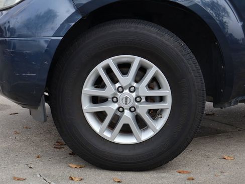 Used 2016 Nissan Frontier SV image 25